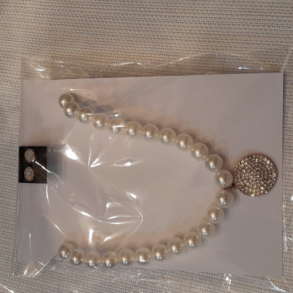 Pearl beaded necklace with diamonds medallion and studded earrings set